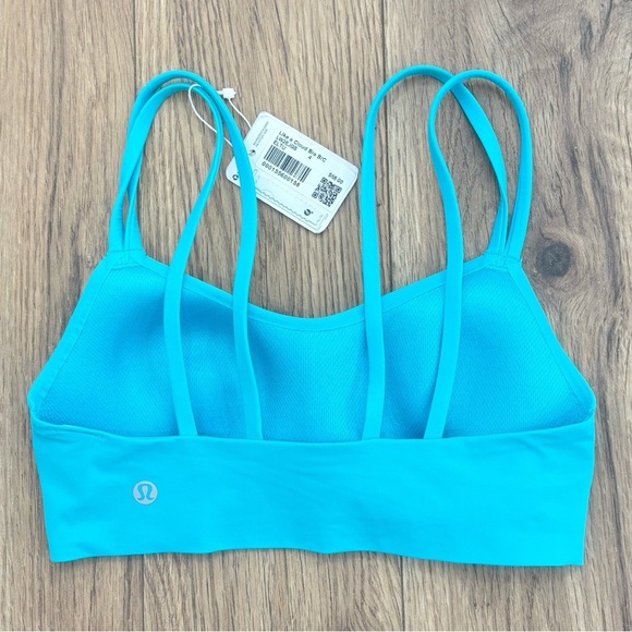 NWT Lululemon Like A Cloud Bra In Electric Turquoise Size 4 B/C Cup - Picture 2 of 6